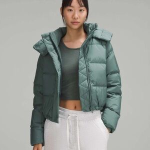 NWOT$278 Lululemon Wunder Puff Cropped Jacket 600-Down-Fill Medium Forest Size 2